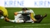 Mosani ya Sénégal Sadio Mané alali na mabele mpe asimbi likolo nsima na kotutana na match ya Sénégal na Bolivie, Orleans, France, 24 septembre 2022 