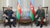 Kərim Vəliyev və Yuri Daşkin (Foto Müdafiə Nazirliyinindir)