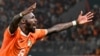 Sur des forums, des supporteurs des Éléphants avaient reproché à Sekou Fofana de se sentir plus français qu'ivoirien.