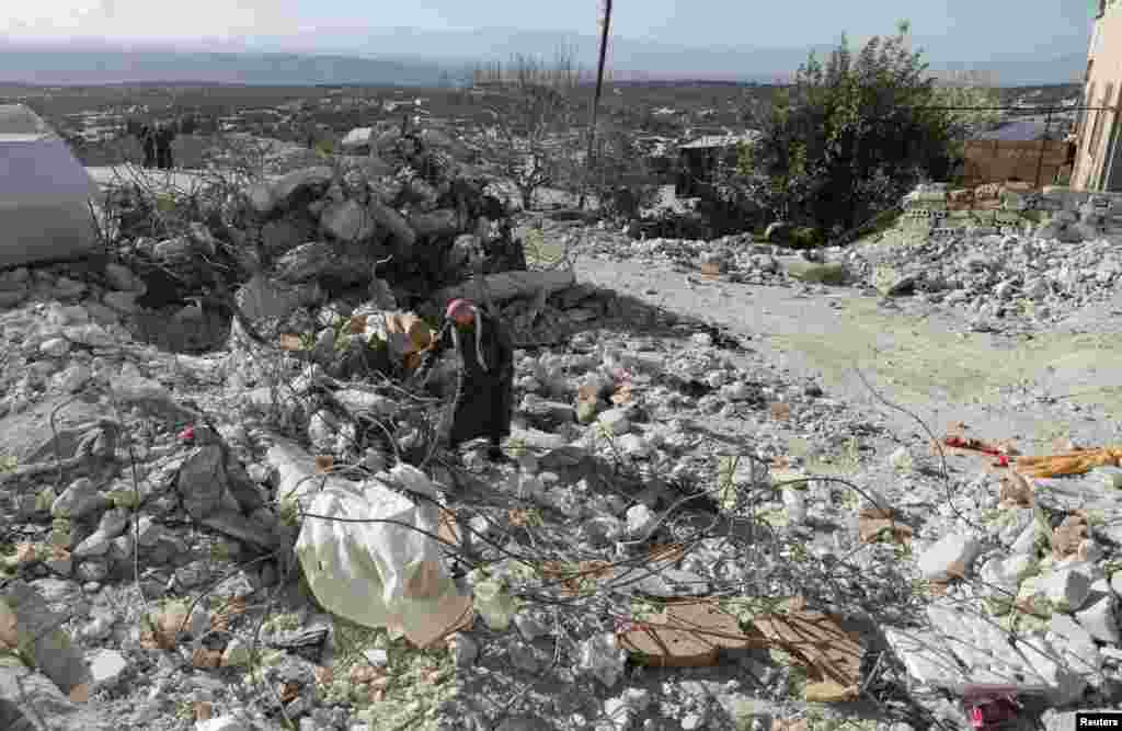 En Siria, varias de las zonas afectadas estaban bajo control de rebeldes opositores al gobierno de Damasco, por lo que la recepción de ayuda se vio afectada.
