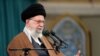 Pemimpin Tertinggi Iran Ayatollah Ali Khamenei di Tehran, Iran, 18 April 2023. (Foto: WANA via Reuters)