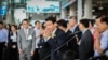 Foreign Minister Parnpree Bahiddha-Nukara addresses reporters after Thai nationals returned safely from the conflict in Israel, Bangkok, Thailand, Oct. 12 2023. (Tommy Walker/VOA)
