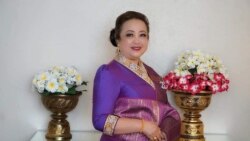 ລາຍການກະຈາຍສຽງຂອງວີໂອເອລາວ: ສຳ​ພາດຍານາງກົງເດືອນ ຫຼວງຣາດ ​ຈາກ​ນະ​ຄອນ ລາ​ສ ເວ​ກັ​ສ.
