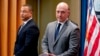 Jaksa Agung AS Breon Peace (kiri) dan Alan Kohler Jr., asisten direktur divisi kontraintelijen FBI, tiba di konferensi persi di Departemen Kehakiman AS di Washington, pada 16 Maret 2022. (Foto: AP/Andrew Harnik)