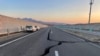 Sebuah jalan di Jepang terlihat retak setelah gempa mengguncang Jepang, sebagai ilustrasi. (Foto: NEXCO East Nippon Expressway Company Limited via AFP)