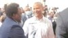 Mokonzi ya kala ya Ekolo Congo démocratique (RDC), Joseph Kabila, na mokambi ya kala ya etuka ya Katanga (ya kala), Moïse Katumbi, bapesani mbote na Forum ya boyokani ya Katanga, Lubumbashi, 22 mai 2022. (VOA/Narval Mabila)
