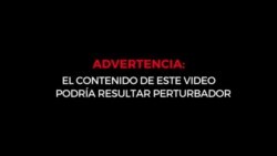 Los rescatistas examinan los escombros en busca de cuerpos en Borodyanka
