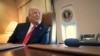 FILE - Presiden Donald Trump berbicara kepada wartawan di atas Air Force One saat ia melakukan perjalanan dari West Palm Beach, Florida, ke New Orleans, Louisiana, 9 Februari 2025.