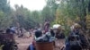 Karen IDP in the forest (မှတ်တမ်းဓါတ်ပုံ)