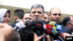 Gül'e Bomba İhbarı