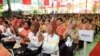 အမျိုးသားဒီမိုကရေစီအဖွဲ့ချုပ်ရဲ့ နိုင်ငံလုံးဆိုင်ရာပါတီညီလာခံကို တော်ဝင်နှင်းဆီခန်းမမှာ ကျင်းပစဉ်။ (မတ်လ ၈၊ ၂၀၁၃)