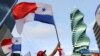 Ciudadanos panameños protestan contra el acuerdo minero del gobierno, en Ciudad de Panamá, el 28 de noviembre de 2023.