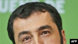 Alman Yeşiller Partisi Eşbaşkanı Cem Özdemir