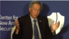 新加坡国防部长黄永宏在华盛顿智库新美国安全中心讲话。（2015年12月9日）
