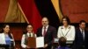 Viviana Veloz recibe el certificado de posesión como Primera Vicepresidenta de la Asamblea Nacional de Ecuador, en Quito, Ecuador, el 17 de noviembre de 2023.