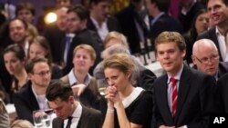 Berlin'de ABD Başkanlık seçim sonuçlarını izleyen Almanlar