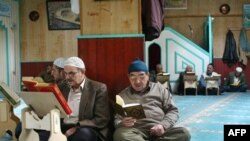 Almanya'da İslam Konferansı Gergin Geçti