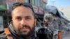 Журналист агентства Рейтер Иссам Абдалла на селфи фото во время работы в Марасе, Турция, 11 февраля 2023 г.