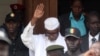 Mokonzi ya kala ya Tchad Hissène Habré na bosambisami bwa ye na Dakar, Sénégal, le 2 juillet 2013.