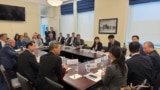 美国众议院中共问题特设委员会主席穆勒纳尔众议院与该特设委员会成员会晤台湾陆委会主委邱垂正与驻美国台北经济文化代表处代表俞大㵢。(2025年9月10日)