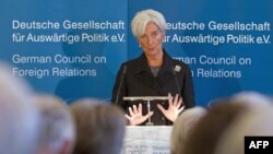 Berlin'de Euro Krizi Diplomasi Trafiği