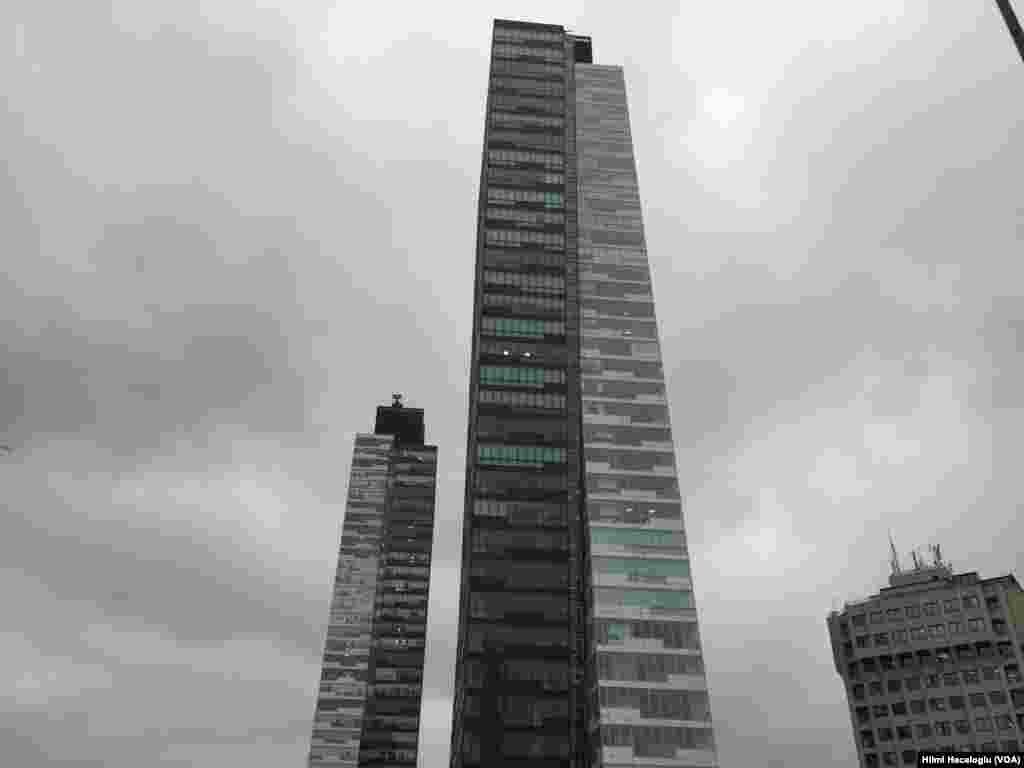 İstanbul Mecidiyeköy'deki Trump AVM