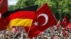 Almanya'da Türklerin Kültürel Katkısı Tartışılıyor
